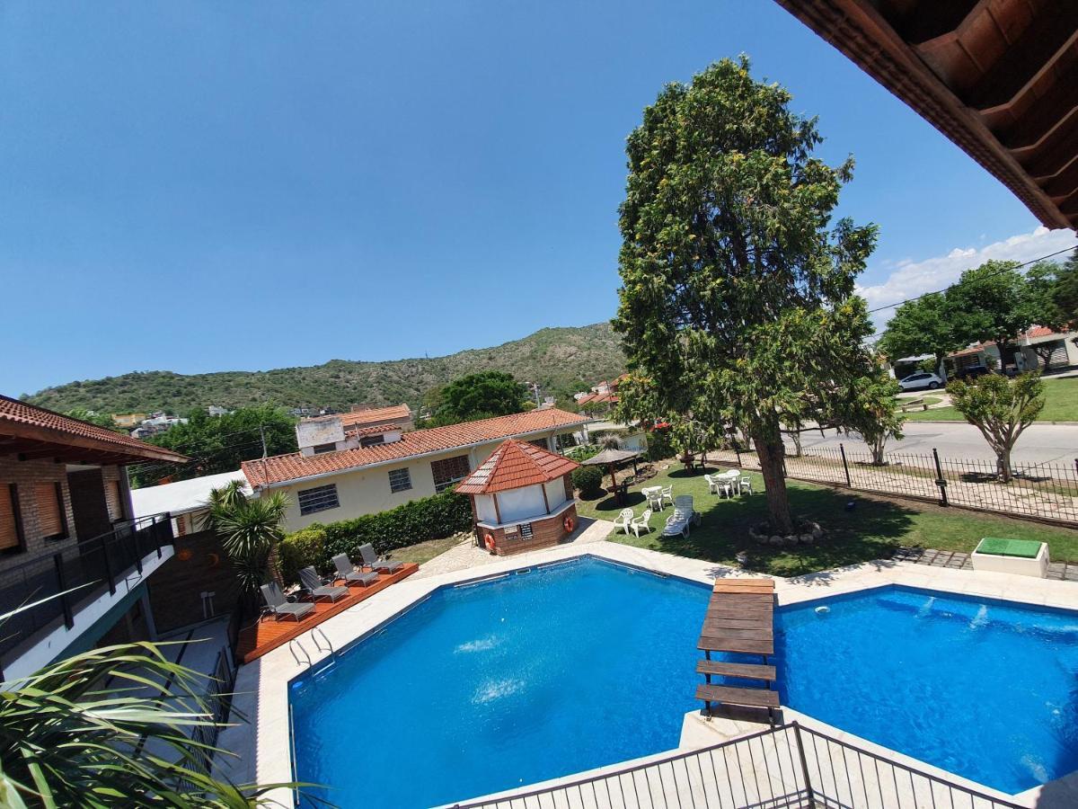 Hotel Carlos Paz Вілья-Карлос-Пас Екстер'єр фото