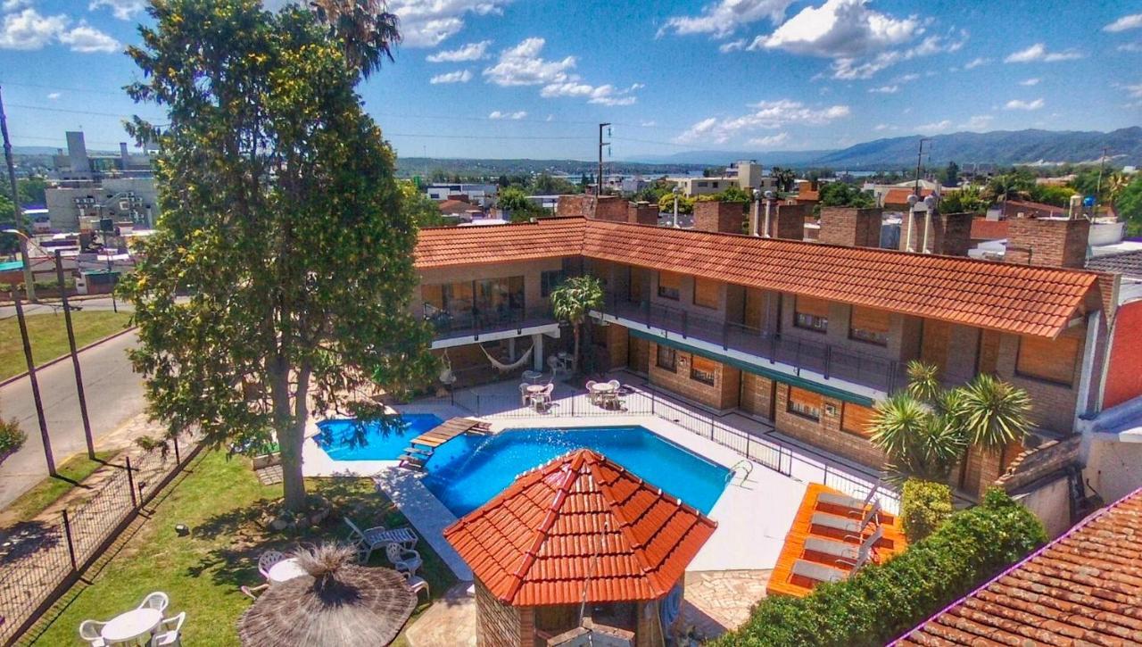 Hotel Carlos Paz Вілья-Карлос-Пас Екстер'єр фото